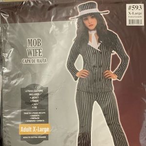 Mob wife costume